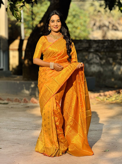 Swarna Kanti Banarasi Saree