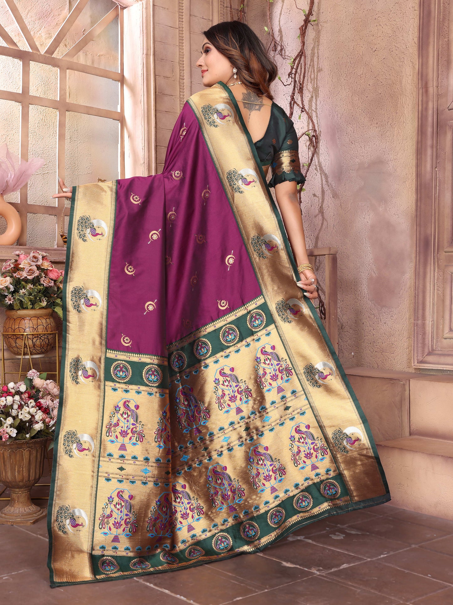 Peacock Nazaakat Paithani